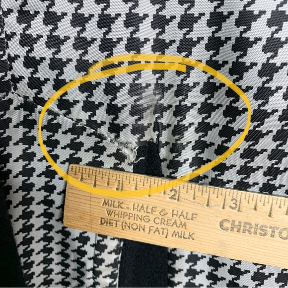 80s Bill Blass Wool Overcoat - Picture 10 of 13